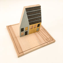 Load image into Gallery viewer, Tiny Houses #004 Wood