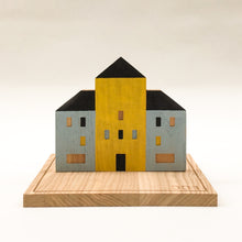Load image into Gallery viewer, Tiny Houses #019 Wood