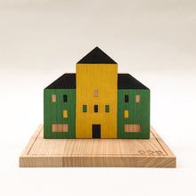 Load image into Gallery viewer, Tiny Houses #019 Wood